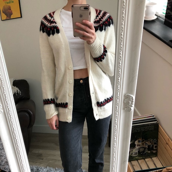 Aritzia Sweaters - 💛💛Aritzia Wool Sweater